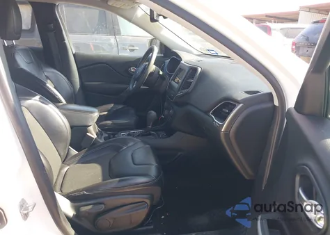 2020 Jeep Cherokee Latitude Plus Fwd z USA, uszkodzony, nr VIN 1C4PJLLB8LD556063